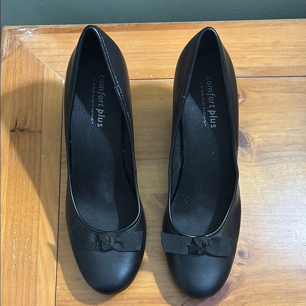 comfort plus by Predictions Women's Black Pumps